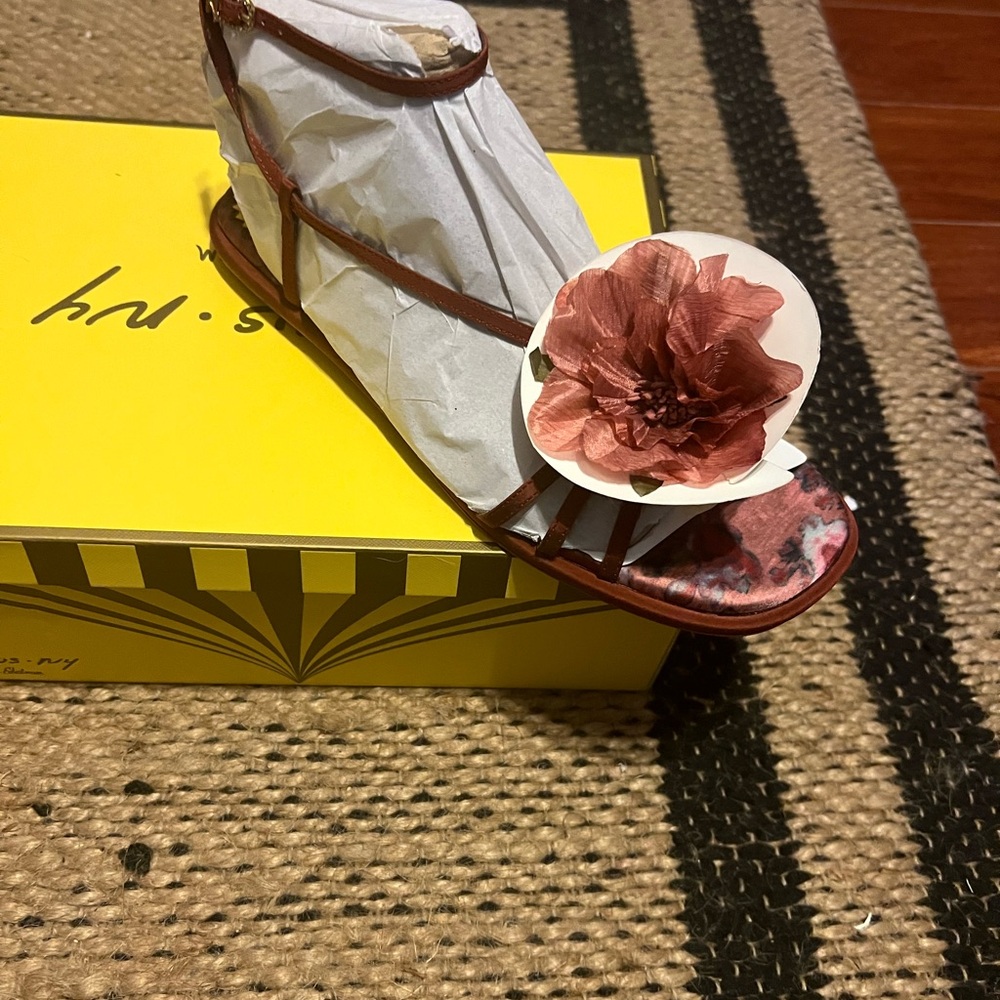 Floral Brown Women's Sandals

Merlot Red Satin